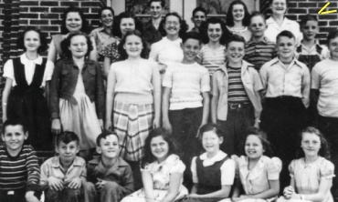 Elvis in Elementary School 3rd row far right